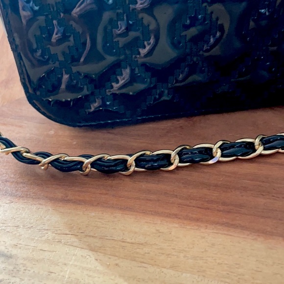 Black patent evening bag with gold accents 🌟 - Picture 15 of 15